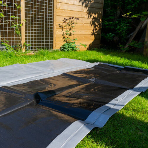 SupergradeSilverAndBlackTarpaulins300gsmHeavyDutyAllWeatherProtectionTarpaulin